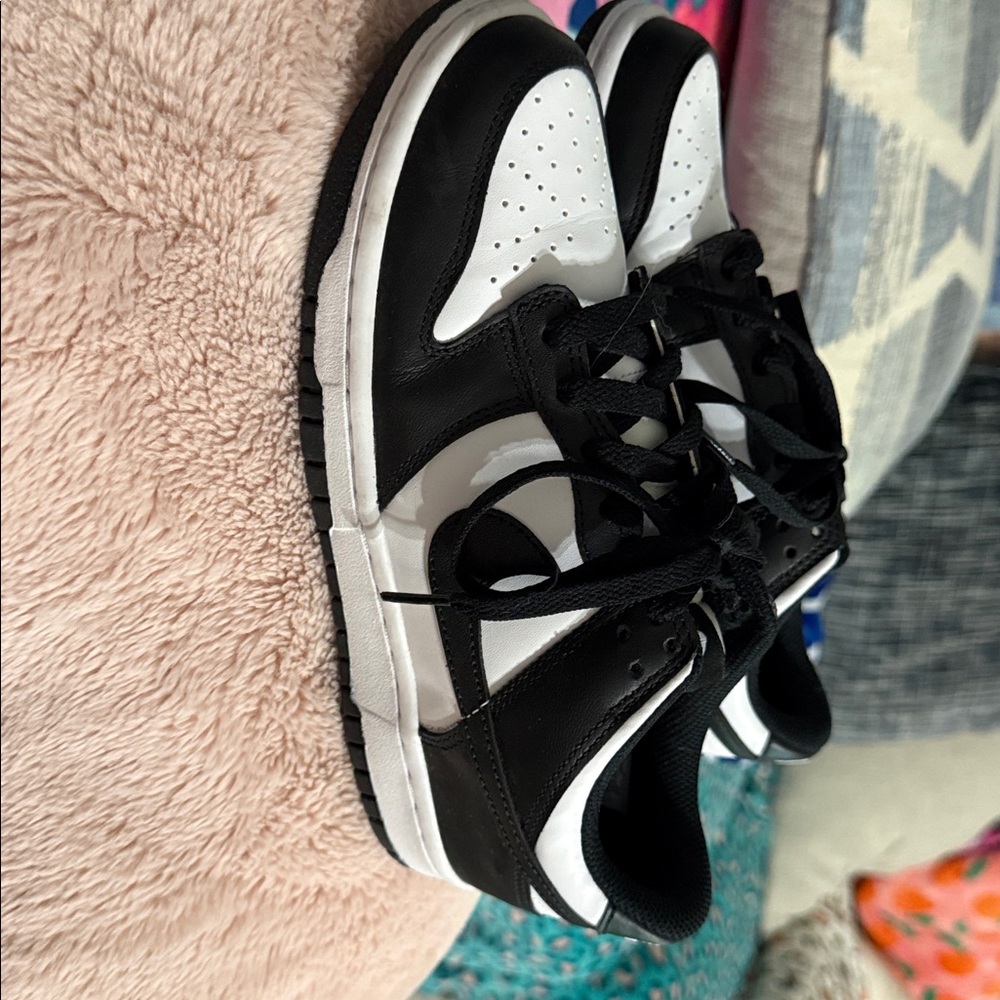 NWOB - Nike Dunk Low Retro "Panda" (Black/White) - Y7 or Women’s 8.5